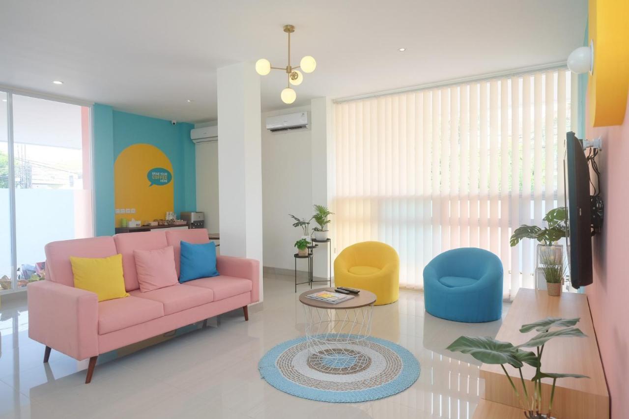 Sans Hotel Aurum Majapahit Semarang Exteriér fotografie