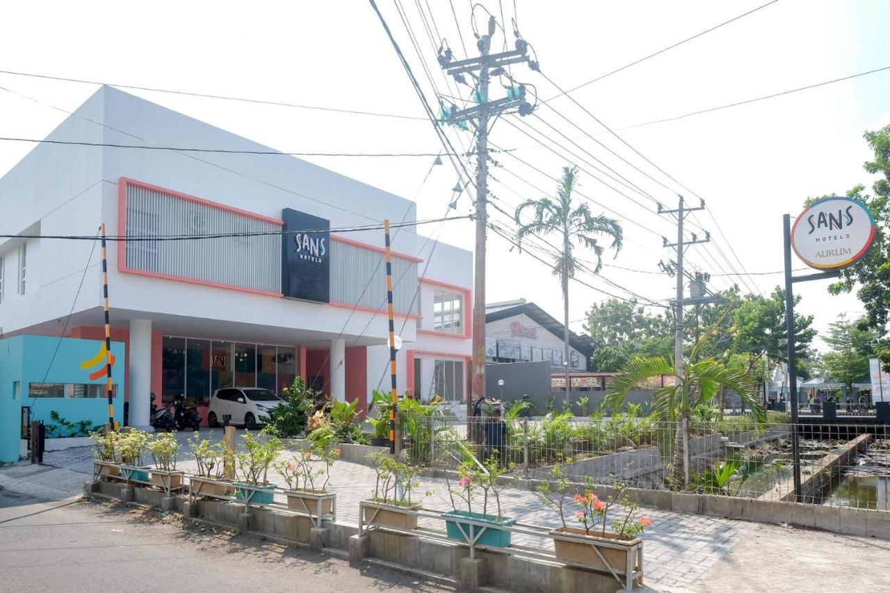 Sans Hotel Aurum Majapahit Semarang Exteriér fotografie